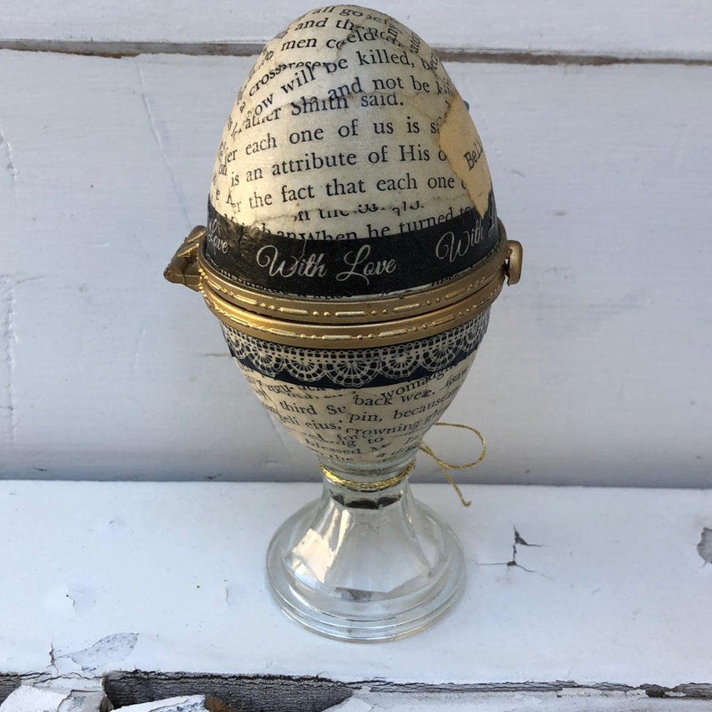 Glass egg - Picture 4 of 6
